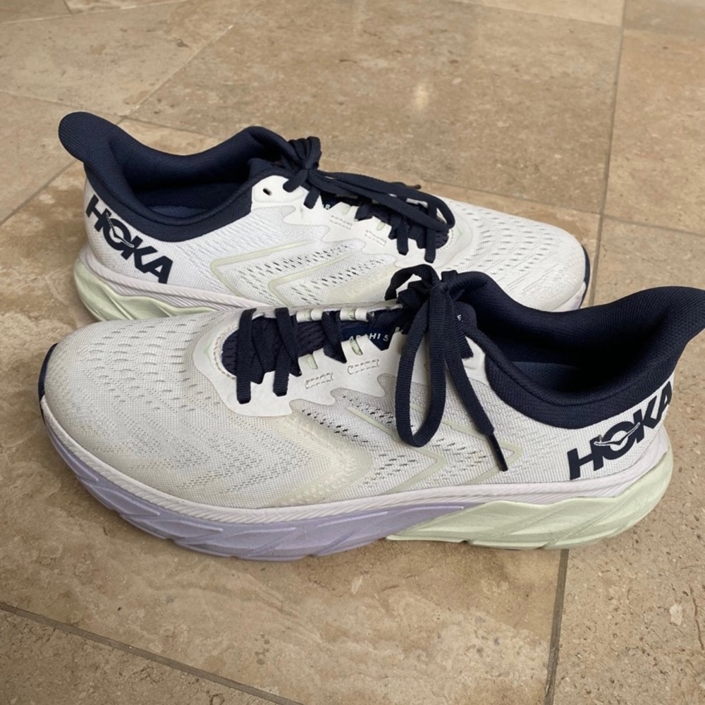 Hoka one one Arahi 5 woman’s size 11